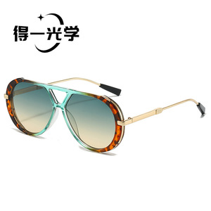Gafas de Sol Aviador con Marco de PC, Protección UV400, Unisex, Moda para Exteriores - Product Image 1
