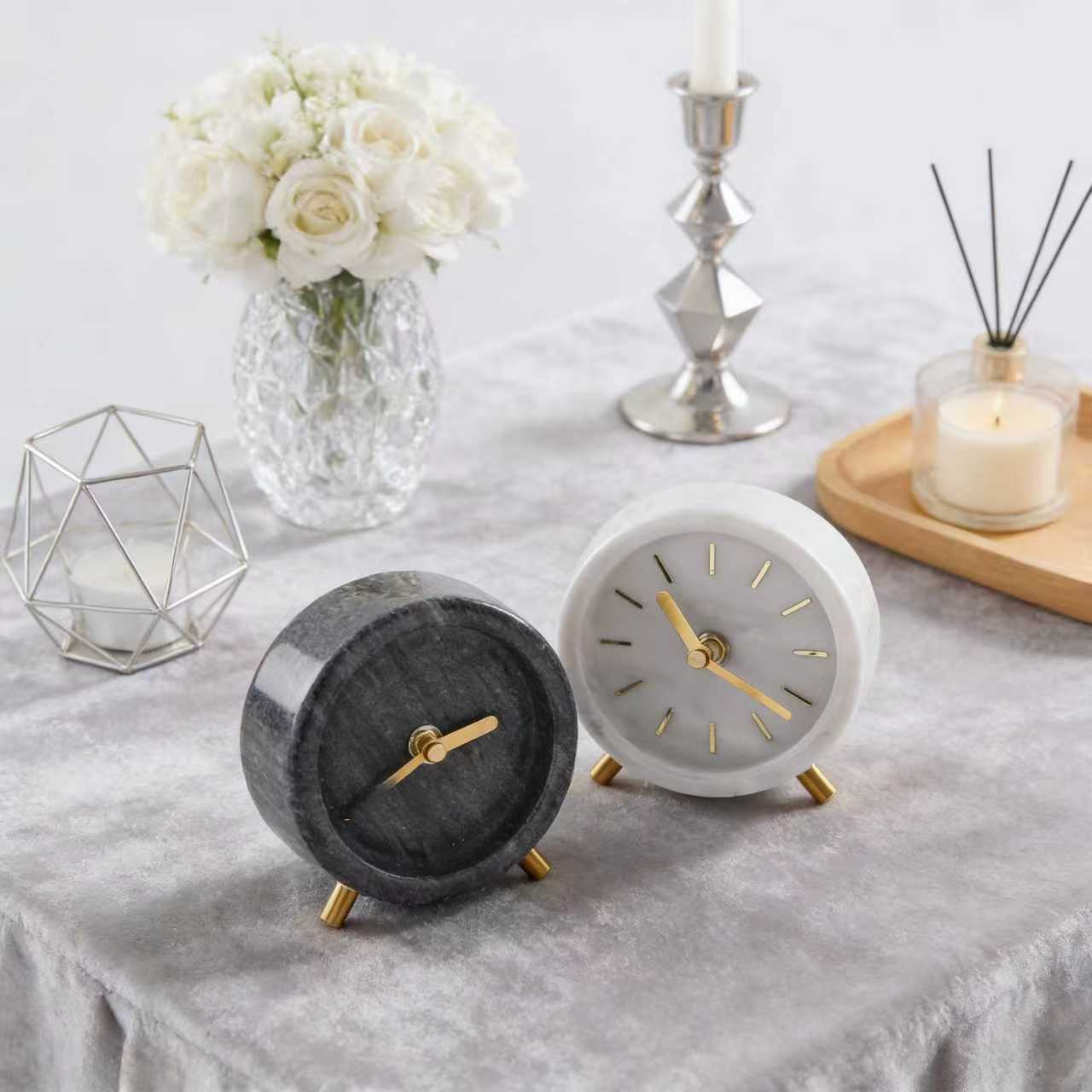 Petite horloge de bureau - Décoration