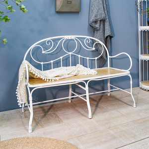 Chaise longue double en bois avec structure métallique blanche rustique, style européen, en promotion - Product Image 4