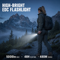 Lampe torche LED 5000LM rechargeable USB-C avec base magnétique, batterie 21700, étanche IPX7, portée 480m, torche portable longue portée