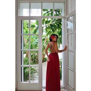 Vestido de Fiesta Elegante Color Borgoña con Lentejuelas y Cuentas, Tirantes Finos, Cintura Imperio, Silueta con Abertura, Largo hasta el Suelo, para Talla XS - Product Image 1