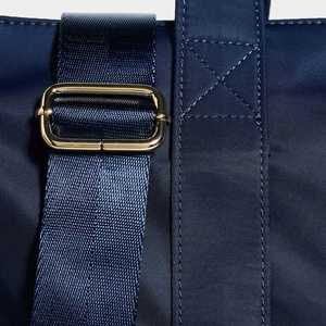 Nylon <b>Pillow</b> Tote Bag Zipper Waterproof Eco-Friendly Durable <b>Large</b> Capacity Portable Outdoor Travel Beach Use Letter Unisex - Product Image 2