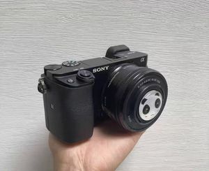 Appareils photo Sony A6100 avec objectif 16-50 mm prêts à être expédiés, <span class=keywords><strong>pour</strong></span> débutants - Product Image 1