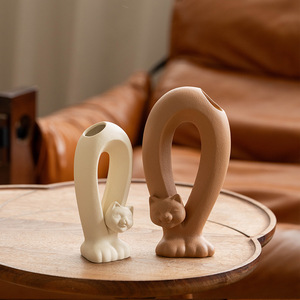 Ornements d'art en céramique abstraite blanche minimaliste moderne Décoration de maison haut de gamme; <span class=keywords><strong>Pot</strong></span> de fleur en porcelaine pour usage de bureau intérieur Art déco - Product Image 4