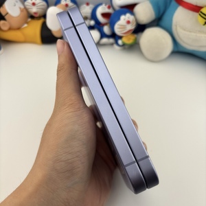 สมาร์ทโฟน Pixel 9a 5G กล้องคู่ ดีไซน์ด้านหลังสีม่วง หน้าจอ OLED ชาร์จเร็ว โทรศัพท์แอนดรอยด์ระดับเรือธง - Product Image 4