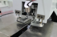 Presse à poinçonner CNC multi-axes pour travaux métalliques architecturaux, machine de poinçonnage de tôles métalliques de haute précision