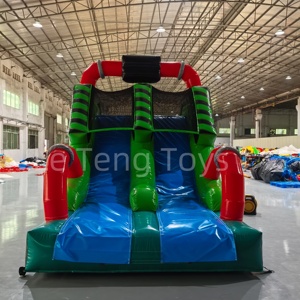 Pista de Obstáculos Inflable Personalizada con Área de Brincos y Accesorio de Tobogán - Product Image 2