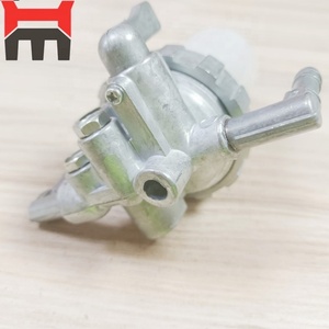 Séparateur d'huile et d'eau 4TNE84 3TNE74 3TNE68 3D72 3D74E 3D84TA 600-51-55701 pour Yanmar PC30 PC35 - Product Image 2