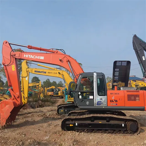 Excavatrice hydraulique Hitachi ZX240 d'occasion, 24 tonnes, faible nombre d'heures de travail, prête à être expédiée, à vendre. - Product Image 3