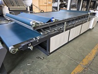 Feuille de stratification manuellement cannelure de stratification collant la machine pour la fabrication de carton ondulé de 3 couches