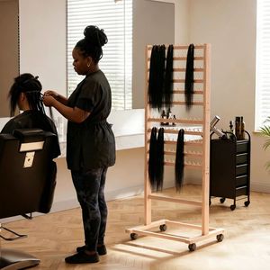 Soporte de madera para trenzar pelucas - Estante de almacenamiento de pelucas multiusos para suelo - Soporte multifuncional para trenzar cabello y peinados desordenados - Product Image 1
