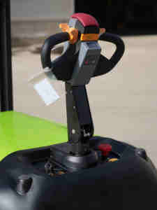 Lift <span class=keywords><strong>Stacker</strong></span> Mast Legless Electric <span class=keywords><strong>Stacker</strong></span> Kapasitas Beban 1000kg Tinggi Angkat 2500mm Cocok untuk Semua Ukuran Deck Pallet Forklift - Product Image 5