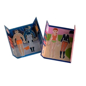Muñeca de Papel Magnética para Jugar a Vestir con Impresión Personalizada - Product Image 4