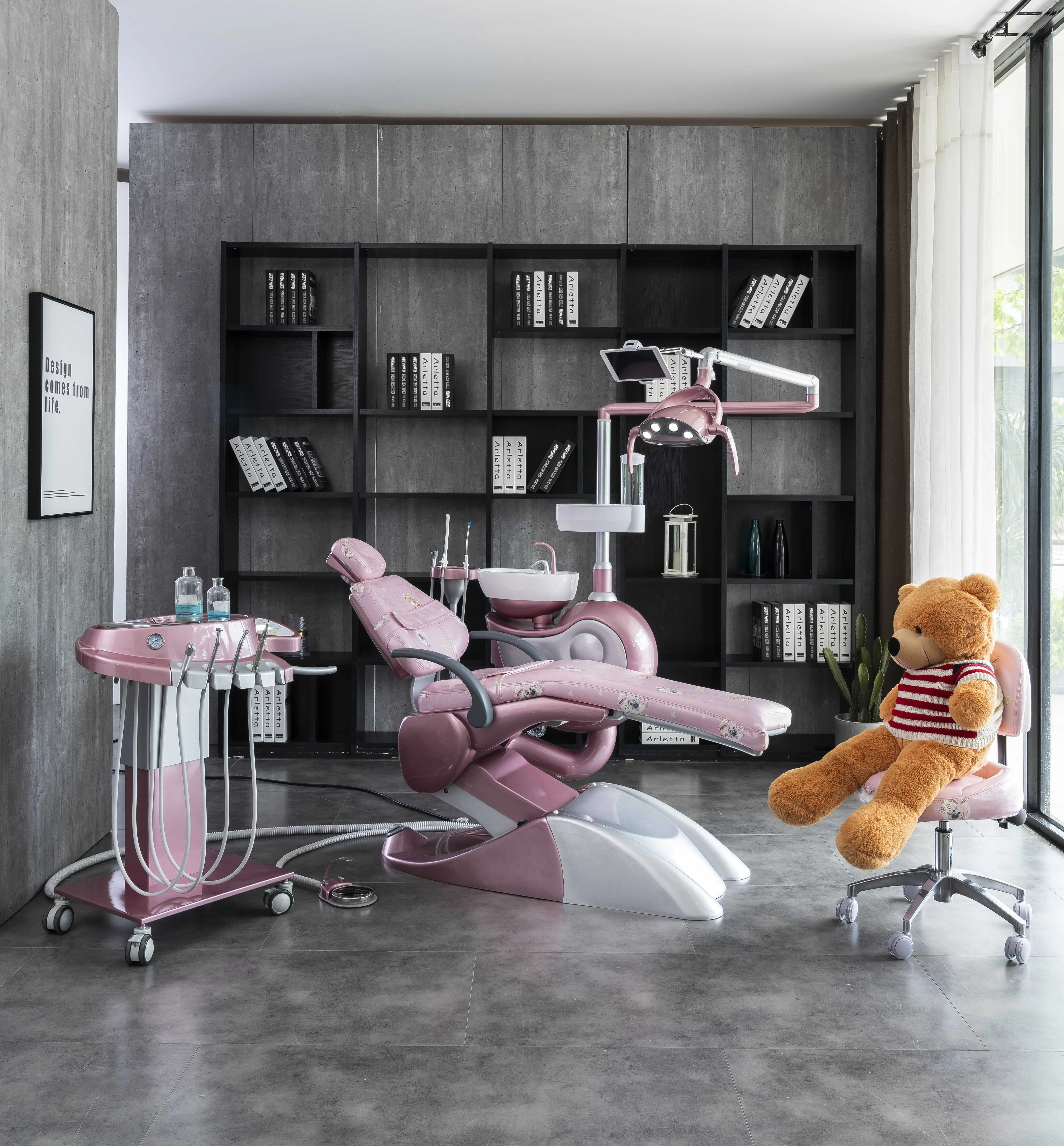 Equipo dental de seguridad italiana para niños, silla dental eléctrica de bajo ruido con unidad, venta directa de fábrica, clínica de odontología