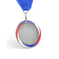 Médailles de récompense en métal à rayures rouges, bleues et blanches, vierges, pour la course, personnalisables, pour le sport, vente en gros