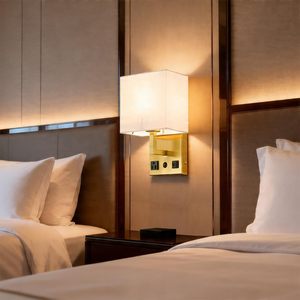 <span class=keywords><strong>Lampe</strong></span> <span class=keywords><strong>murale</strong></span> de chevet moderne en métal doré avec ports de charge USB, éclairage décoratif intérieur pour chambre à coucher - Product Image 1