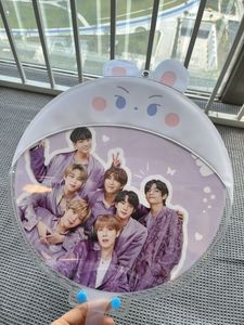 Bán Buôn Chất Lượng Cao Xách Tay PVC Rõ Ràng Nhự<span class=keywords><strong>a</strong></span> Hand Fans K-POP Sự Kiện Hàn Quốc Sao Hình Ảnh Tùy Chỉnh Kpop Picket Bì<span class=keywords><strong>a</strong></span> - Product Image 5