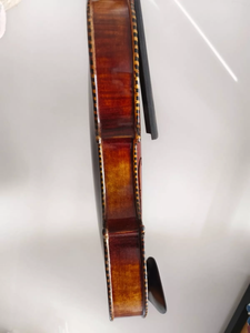 Violon artisanal unique SurpassMusica 4/4 3/4 1/2, grain flammé, vernis spiritueux, fond en érable massif, table en épicéa, couleur <span class=keywords><strong>naturelle</strong></span> - Product Image 5