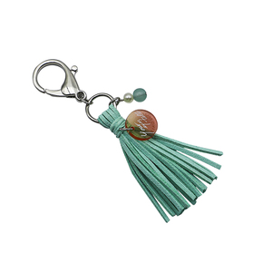 Vente en gros de porte-clés personnalisés en cuir PU avec pampille, perles en plastique, perles imitation perle, étiquettes en acrylique et anneau métallique avec mousqueton - Product Image 4