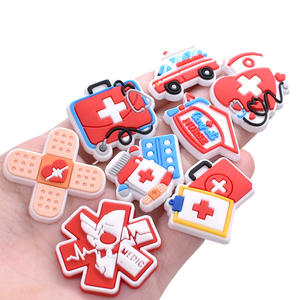 Parche <span class=keywords><strong>de</strong></span> plástico blando <span class=keywords><strong>de</strong></span> PVC <span class=keywords><strong>de</strong></span> dibujos animados bonitos al por mayor para la atención médica DIY, funda para teléfono móvil, amuletos para zapatos, decoración <span class=keywords><strong>de</strong></span> hadas religiosas - Product Image 6