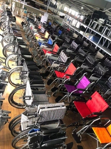 Fauteuil Roulant Manuel Pliant et Léger, Vente en Gros Usine, <span class=keywords><strong>pour</strong></span> Personnes Handicapées Adapté aux Traitements de Rééducation - Product Image 6