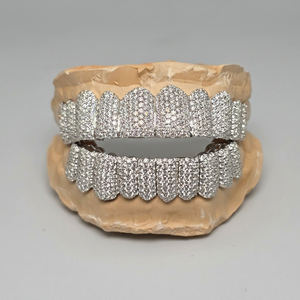 Juego de Grillz Personalizados de Moissanita VVS, Plata de Ley 925, Totalmente Cubiertos de Piedras, para Dientes Inferiores, Joyería Dental para Hombres - Product Image 1