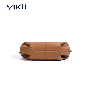 YIKU Logotipo Personalizado OEM ODM Fabricante Clásico Bolsos de Hombro de Lujo de Gran Capacidad de Cuero Genuino para Mujer - Product Image 5