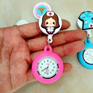 Montre d'infirmière rétractable en silicone médical, portable, mignonne et tendance, idéale pour la publicité et la vente en gros - Product Image 3