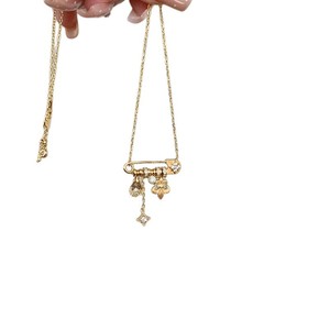 Collier broche en cristal de fleur d'iris, chaîne en acier titane, boucle mousqueton, bijoux de clavicule pour femmes - Product Image 5