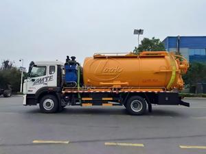 Sinotruk HOWO 4x2 15m³ Hydro Vacuum Truck Weichai 240HP Sewage <b>Sludge</b> Suction Truck for Sewer Cleaning Septic Tank - Product Image 2