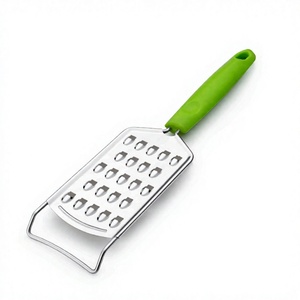 Râpe en acier inoxydable avec poignée verte, outil de cuisine manuel pour fruits et légumes - Product Image 1