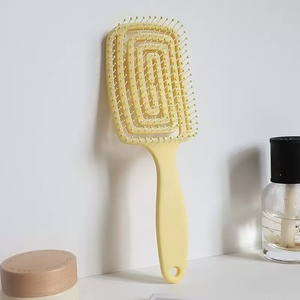 Peigne à <span class=keywords><strong>cheveux</strong></span> long creux pour femmes, peigne coiffant avec une grande courbure, peigne volumisant unisexe avec un design côtelé - Product Image 5