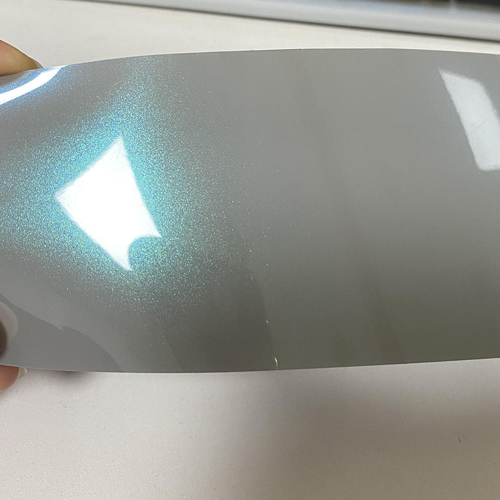 เดลูชั่น สีเทาอ่อนเขียว