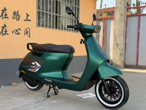 Vente en gros de motos d'occasion KZG, modèle de <span class=keywords><strong>scooter</strong></span> <span class=keywords><strong>125</strong></span>, 100-200CC >80km/h, design rétro, phare rond à LED, pneus larges de 120 mm - Product Image 2