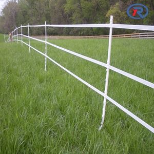 Poteaux en plastique noir ou blanc / Poteaux en polyéthylène pour clôture électrique de 48 pouces - Product Image 2