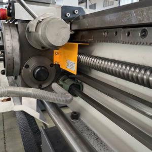 Tornio Parallelo Manuale Industriale CQ6251 CQ6232 per Lavorazioni Medie Macchina Tornio da Banco per Metalli - Product Image 2