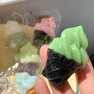 Nuevo Juguete Antiestrés de Silicona con Forma de Helado, para Apretar y Descomprimir, Regalo para Personas - Product Image 3