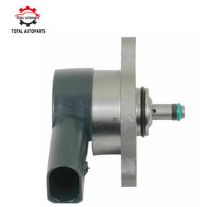 Vanne de commande de régulateur de pression d'injection de pompe à carburant OEM 0281002241 pour pièces de rechange automatiques Mer-cedes-Ben-z <span class=keywords><strong>CDI</strong></span> en métal noir - Product Image 2