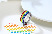 Vente en gros de bijoux OYA Bagues en acier inoxydable design tendance Bagues LGBT en émail coloré Arc-en-ciel pour femmes et hommes