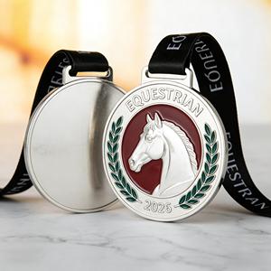 Médaille de récompense équestre personnalisée en alliage de zinc moulé sous pression, plaquée argent, émail souple, pour concours d'équitation - Product Image 3