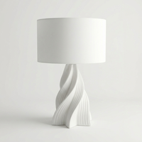 Lámpara de Mesa de Cerámica Posmoderna, Creativa, con Pantalla de Cristal en Forma de Hoja Dorada, Luz Blanca, Eléctrica, para Uso Doméstico