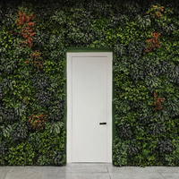 Porte intérieure en bois massif imperméable blanche avec panneau en polymère fini, ouverture manuelle pour salle de bain
