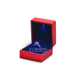 Caja de anillo colorida de alta calidad, joyero cuadrado con luz Led para colgante, pulsera, collar, propuesta, caja de boda de compromiso - Product Image 2