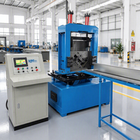 Machine de formage à froid entièrement automatique pour la production en usine de profilés d'angle de colonnes de construction en acier à grande vitesse