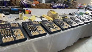 Bàn trộn âm thanh chuyên nghiệp NANO M08BT/M12BT 8/12 kênh, tích hợp máy nghe nhạc MP3 + âm thanh nổi - Product Image 4