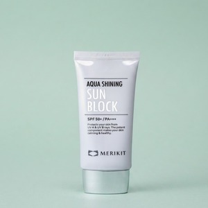 Base de maquillage pour usage quotidien, peau sèche, prévention des imperfections, sensation de fraîcheur, peau saine, visage, cou, bras, jambes, protection UVA/UVB, crème solaire - Product Image 2