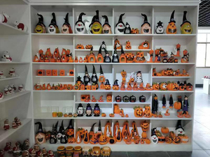 Offres Spéciales belle boule décorative d'Halloween émaillée bon marché peinte à la main lumière LED citrouille/monstre/sorcière en céramique - Product Image 2