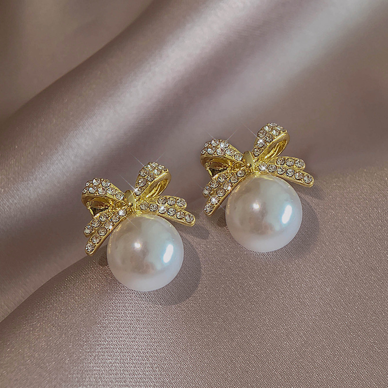 gold Bowknot Pearl Earrings1