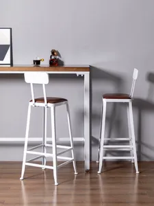 Ensemble de Table et <span class=keywords><strong>chaises</strong></span> de Bar industriel de haute qualité, ensemble de 2 tables de hauteur de Bar de <span class=keywords><strong>cuisine</strong></span> avec tabourets, cadre en acier, vente en gros - Product Image 3