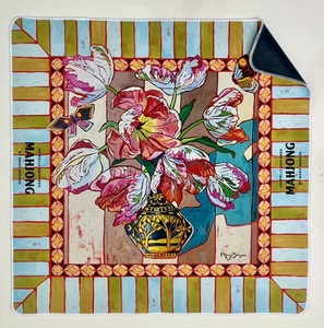 Housse de table en néoprène antidérapante de style Mary Benson, luxueuse et artistiquement conçue, avec motifs floraux, tulipes, papillons et rayures, tapis de mahjong - Product Image 1